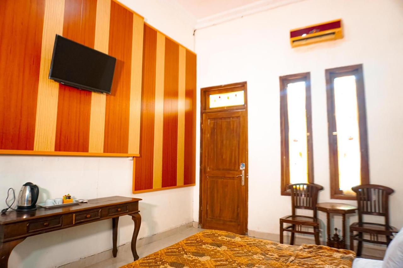 Hotel Laweyan Solo Ngoại thất bức ảnh