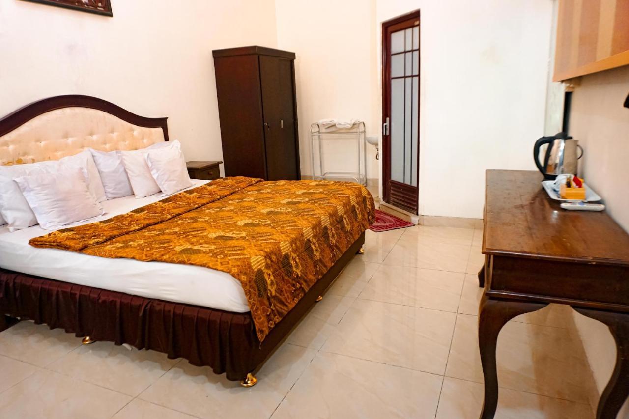Hotel Laweyan Solo Ngoại thất bức ảnh